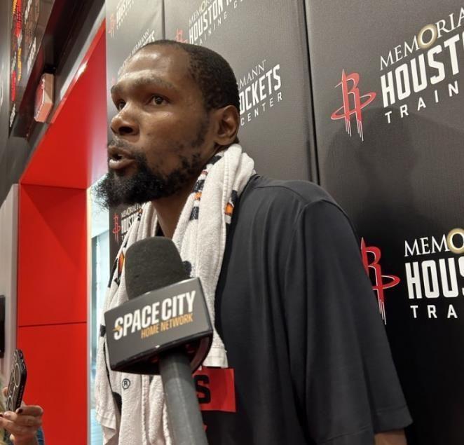 对于申京来, 身火箭队内, 双炮台正式