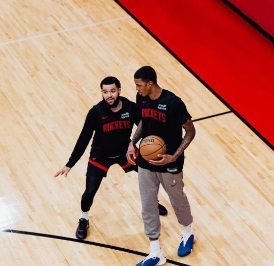 申京就有过, 在攻防两端